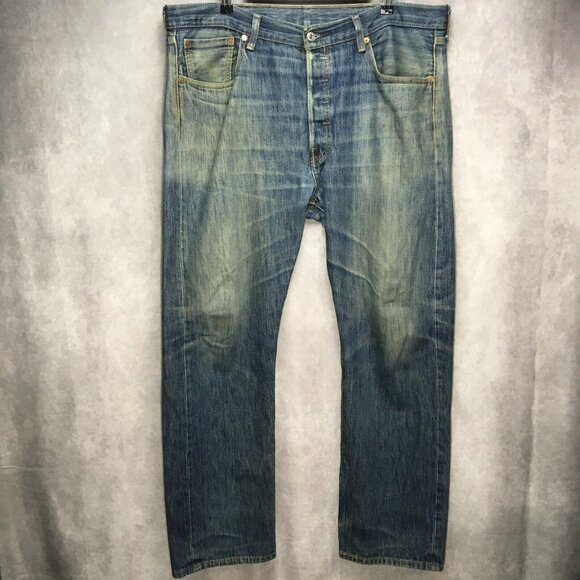 Lot of 2 Levis Mens 501 Jeans Blue size 38x32 Original Fit Denim Wear and Fading - Picture 5 of 12